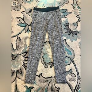 Gray and Black Women's  Fleece Lined Leggings size small